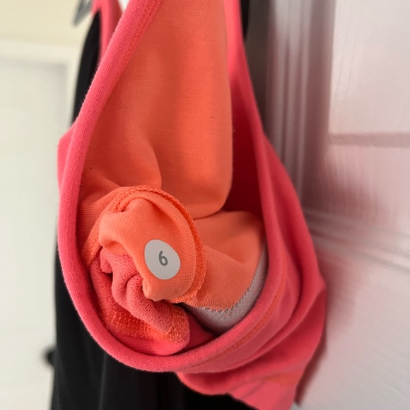 Grey and coral lululemon exercise top size 6 - Picture 2 of 3